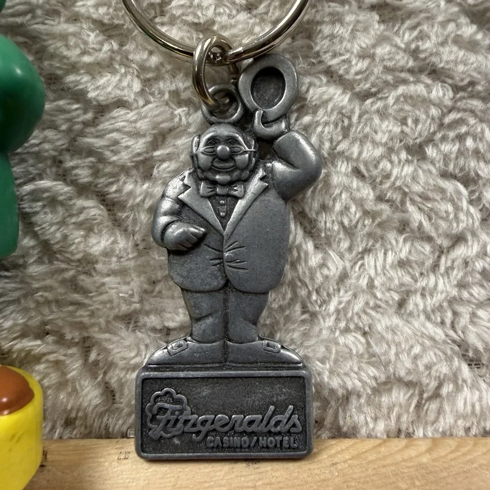 Vintage Las Vegas Fitzgeralds Casino‎ Mr. O'Lucky Figurine Keychain FOB Souvenir